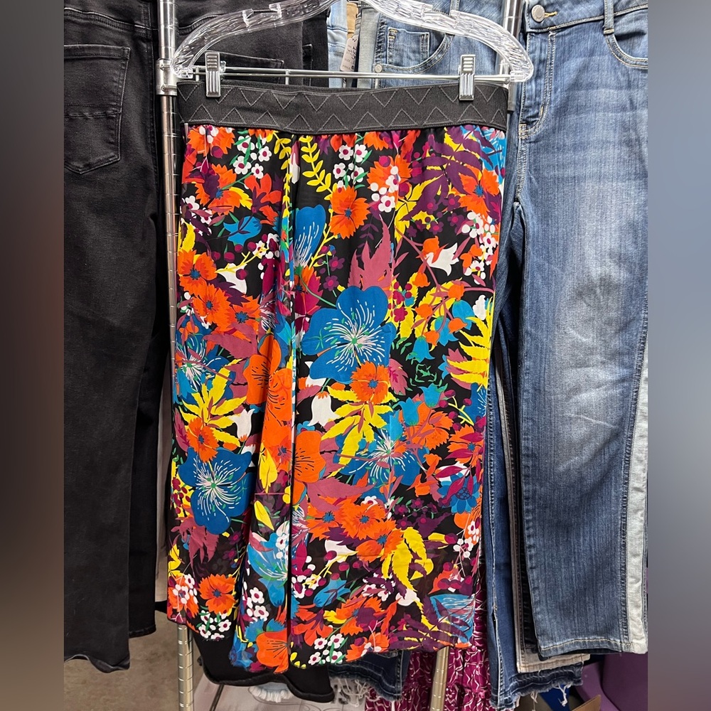 Womens Lularoe skirt size L